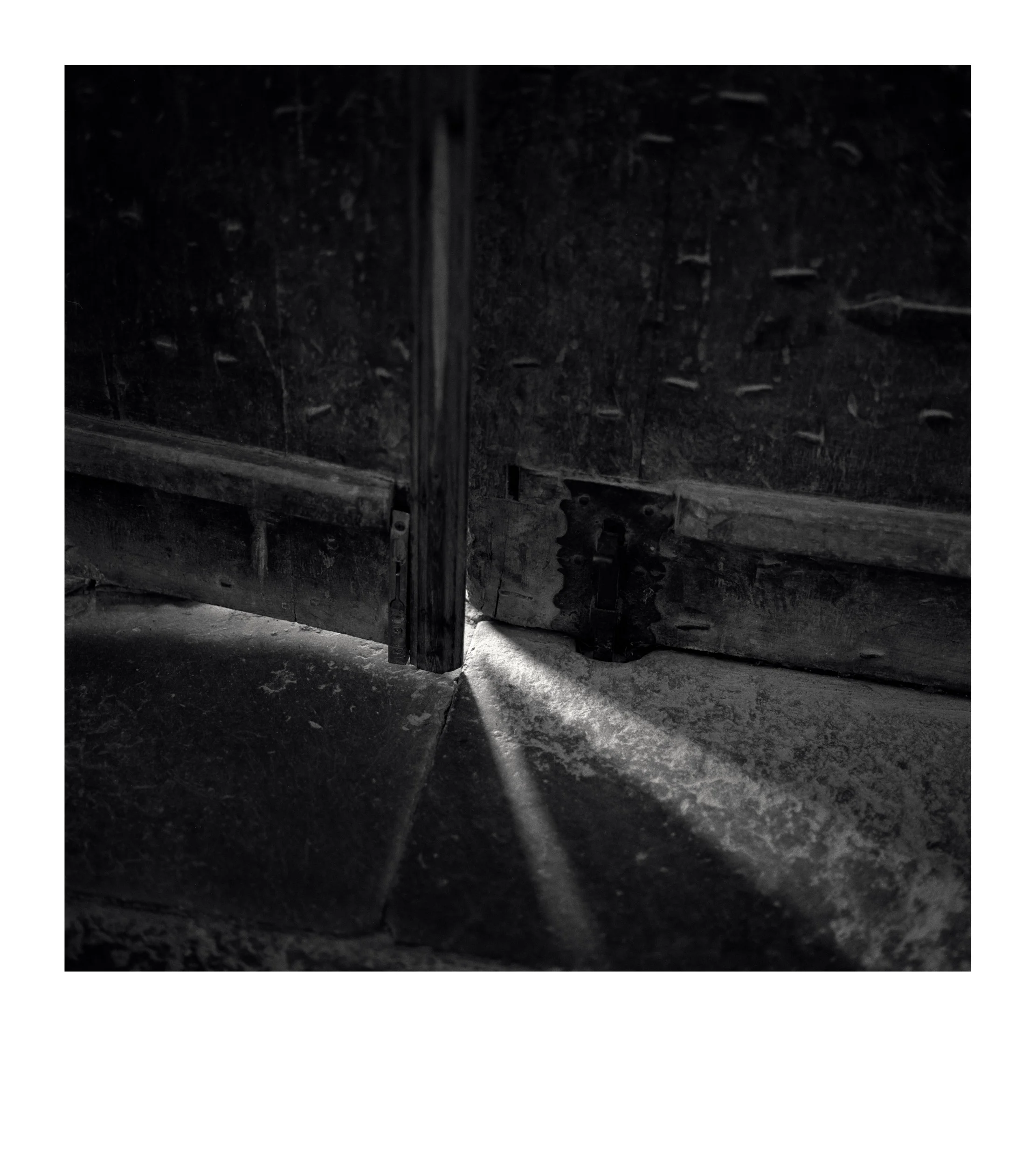 From the series “Paraiškos / Applications”