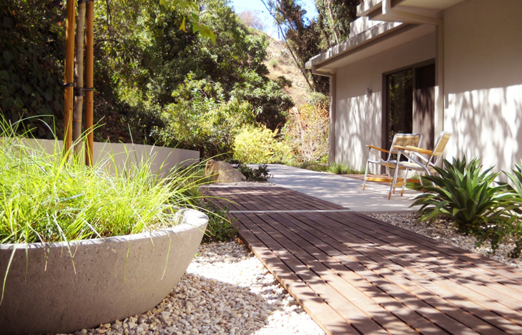 Bent Grass Design - Reed - side yard.jpg