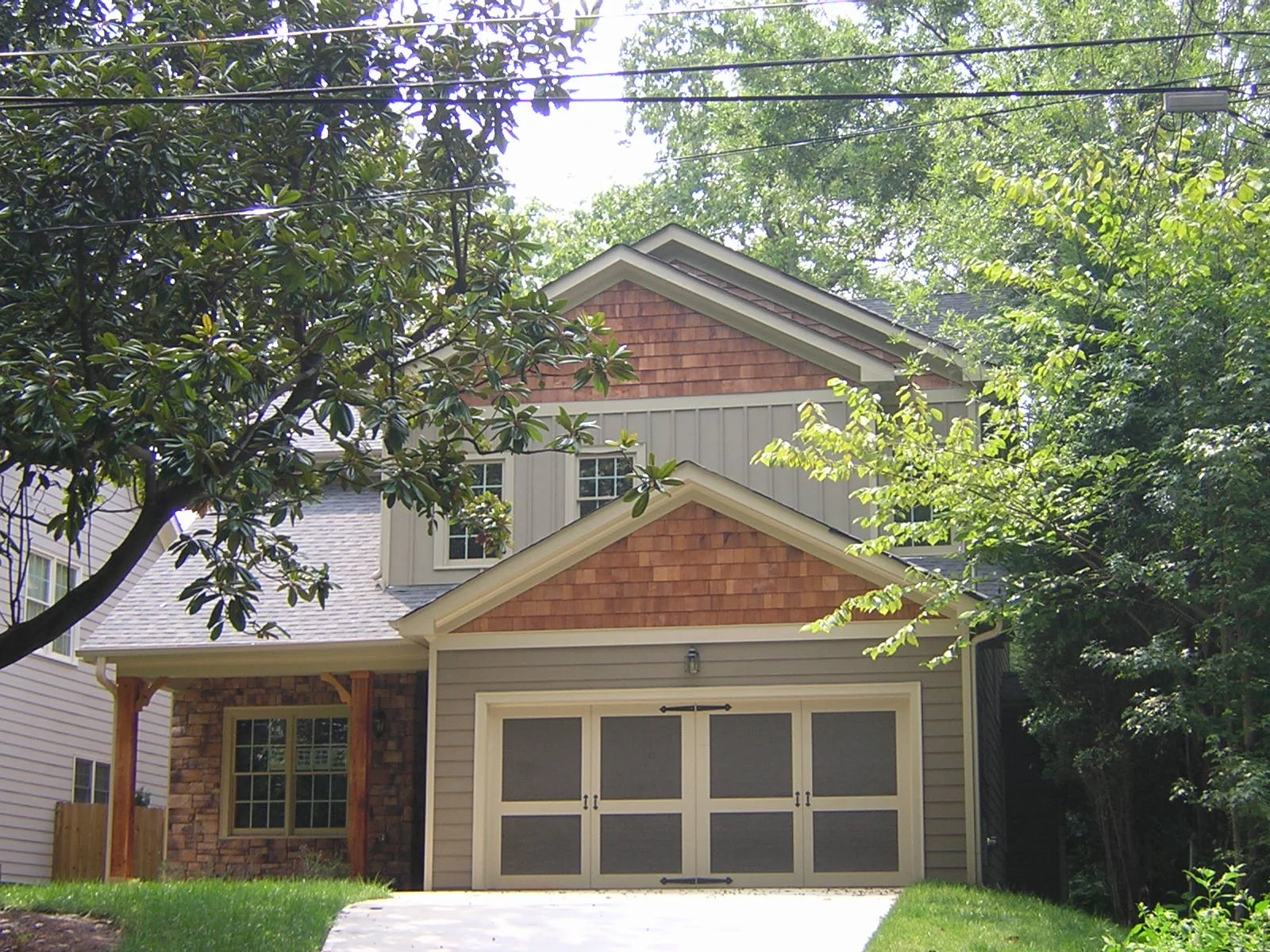 1970 Woodland Hills Avenue