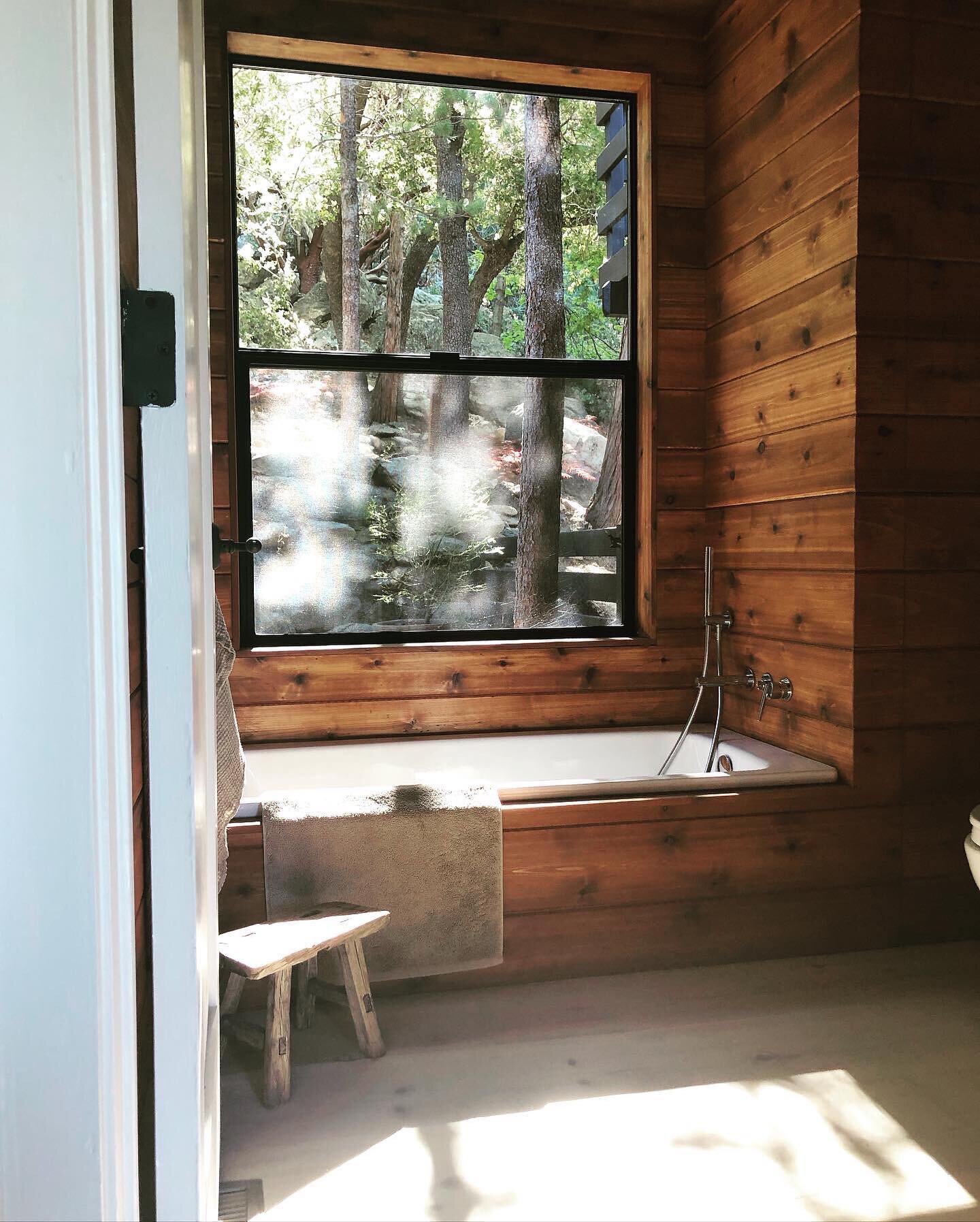 A welcoming light spilling in through the new window in the transformed bathing room at the @cougarhouseidyllwild . Such a treat to relax here with the deer roaming outside, an occasional bobcat, cedar, quail, and so many other friends. 🦌

Thank you