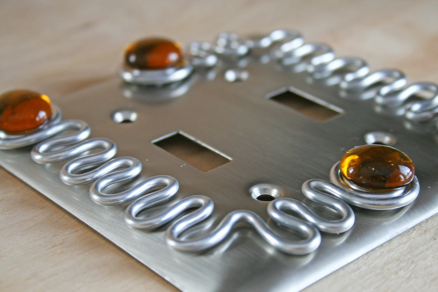 double switch amber3.jpg
