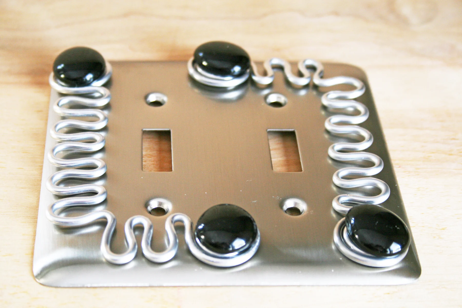 double switch black2.jpg