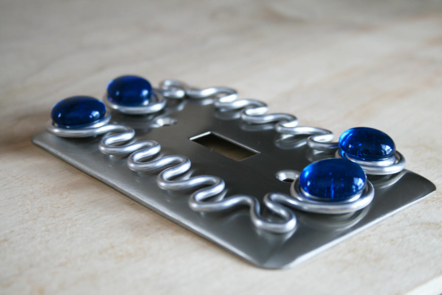single switch plate blue3.jpg