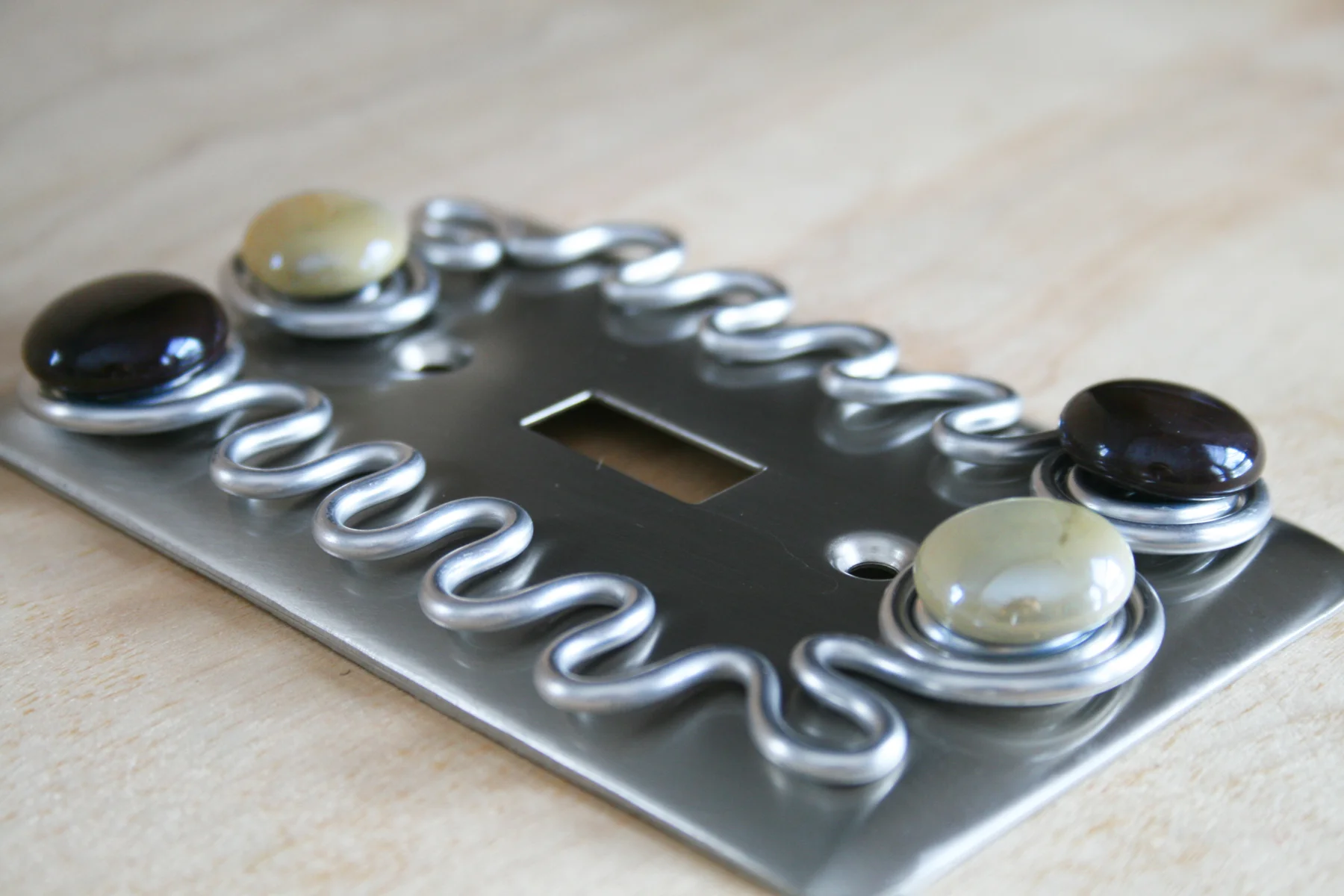 single switch plate brown cream3.jpg