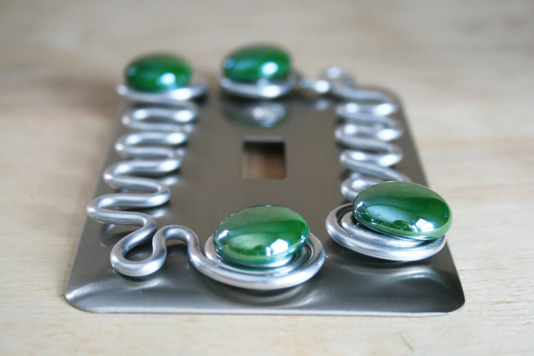 single switch plate el green2.jpg