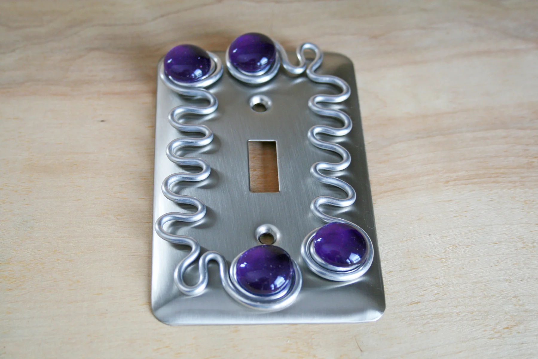 single switch plate purple1.jpg