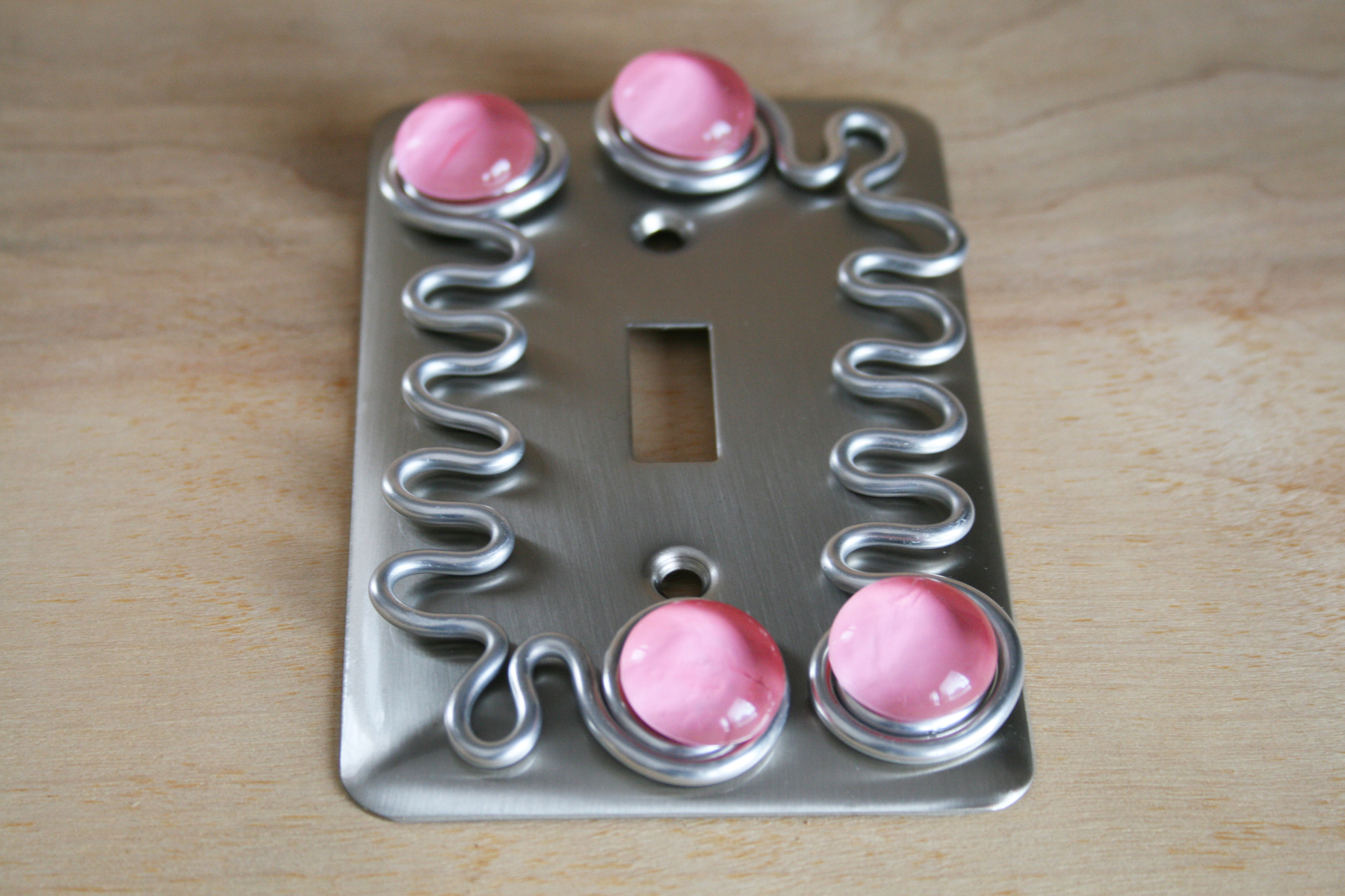 singleltpink1.jpg