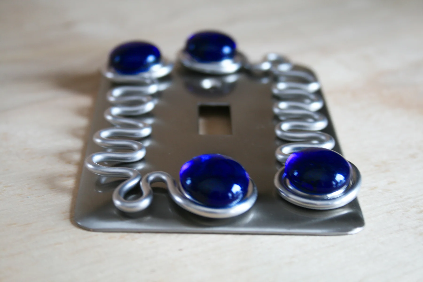 singleswitchplatecobalt1.jpg