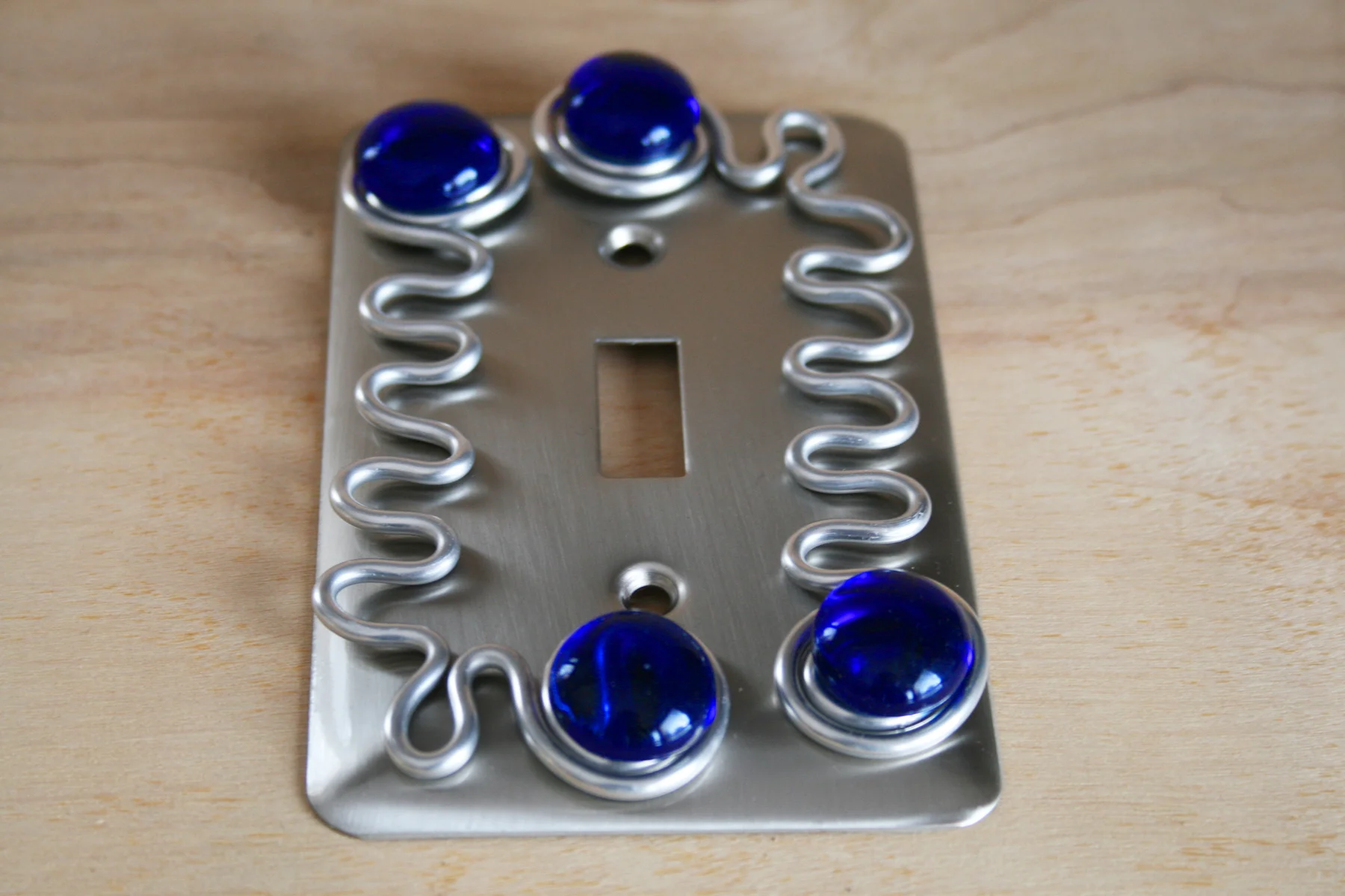 singleswitchplatecobalt3.jpg