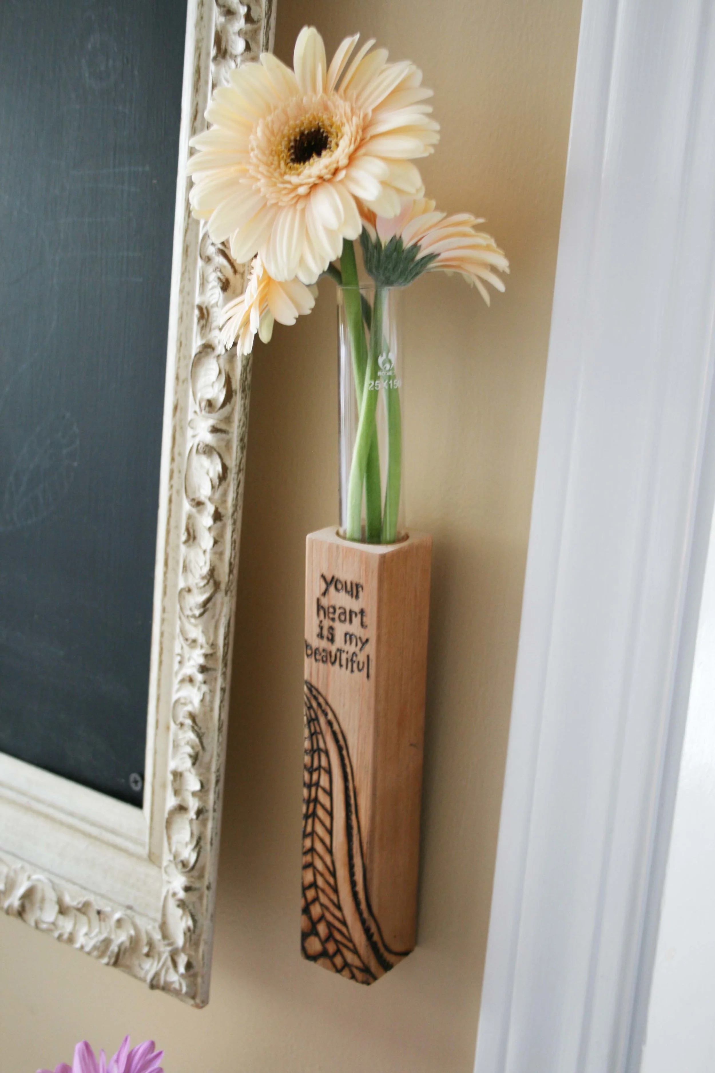 vase5c.jpg