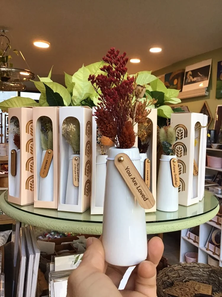 vase and flower.jpeg