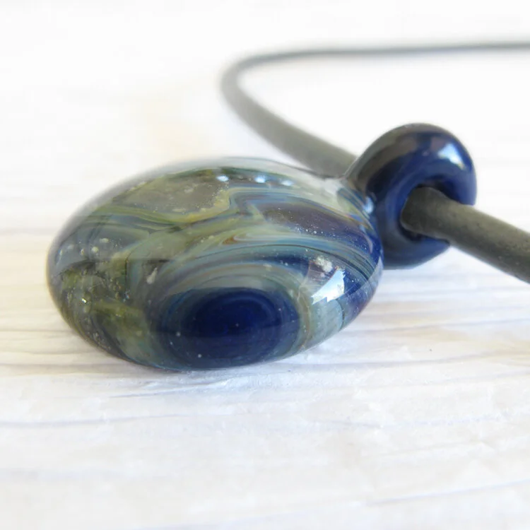 Glass Cremation Ashes pendant necklace 2.jpg