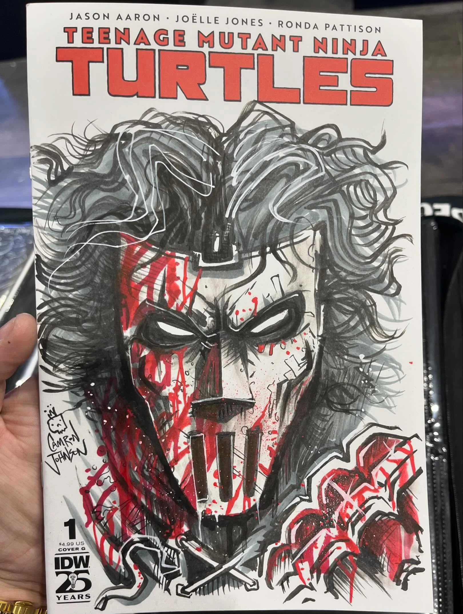 KNUCKLE-UP, BUSTER!  Some sketches from today at @fanexpodenver ! Stop by @capturedcollectibles booth 737 tmrw for Sunday, and tune in tonight &amp; tmrw via @whattnot w/ @sweetdeevs ! 🍻✈️ #comics #sketchcover #tmnt #dorc #terrifier