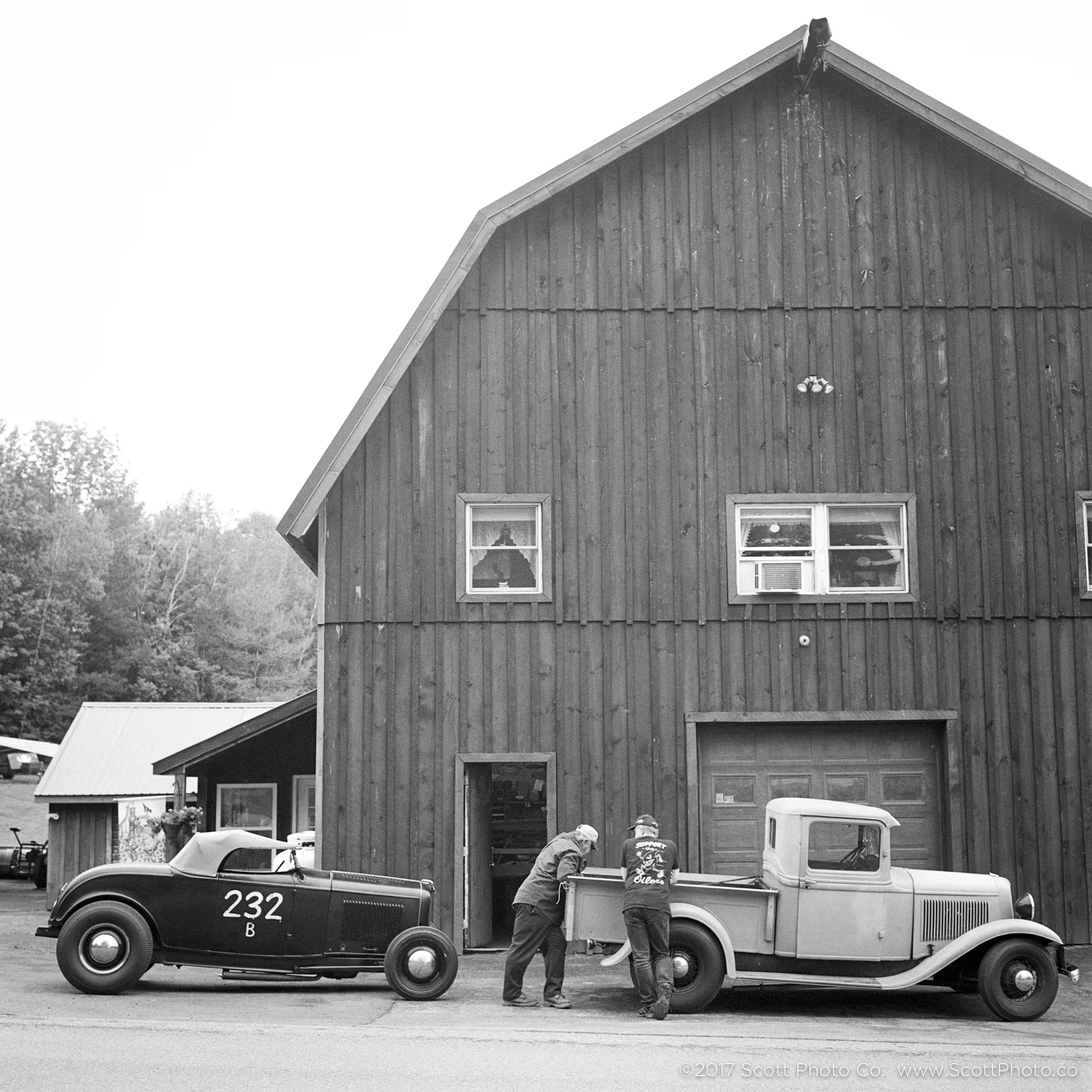 Butch and Jon talking cars