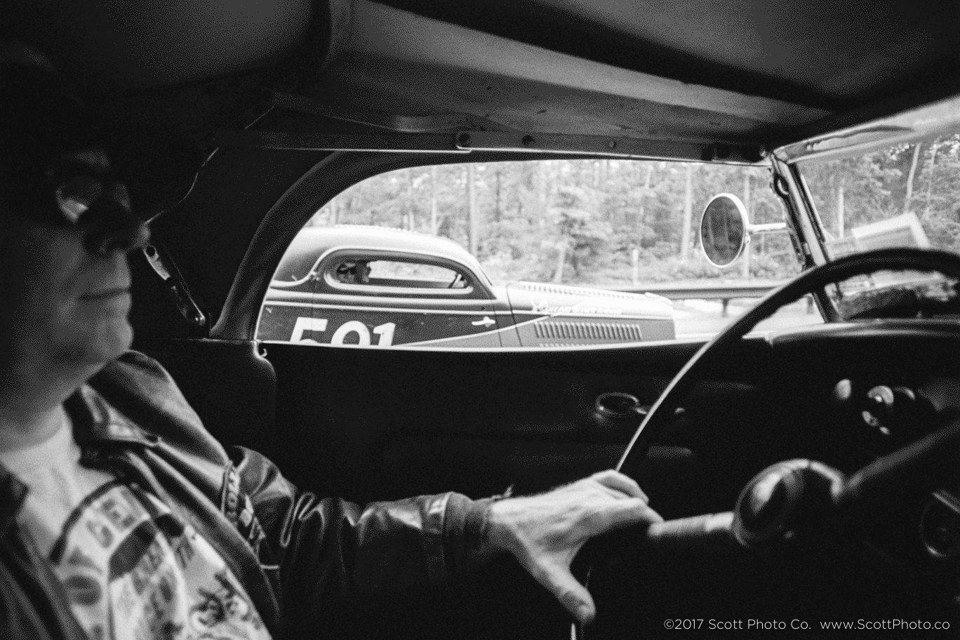 JonDriveGig_RB_Feature_ScottPhotoCo_WM_Animation.gif