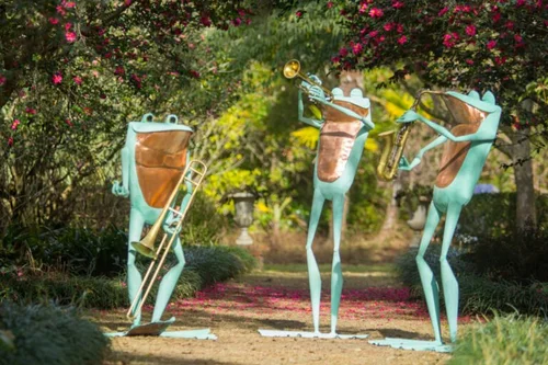 Ribbit Exhibit at the Sonoma Botanical Garden — Ronnie's Awesome List