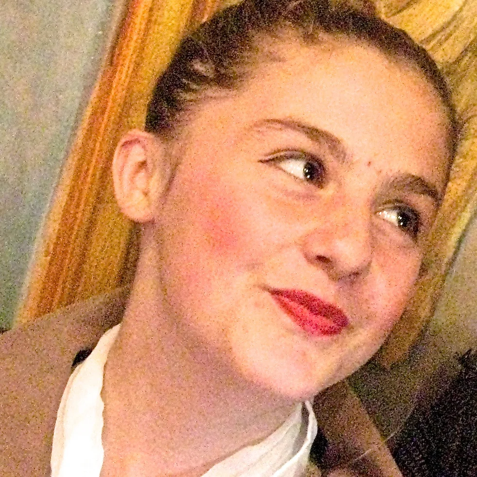 She's Supercalifragilisticexpialidocious: An Interview With Mary Poppins!