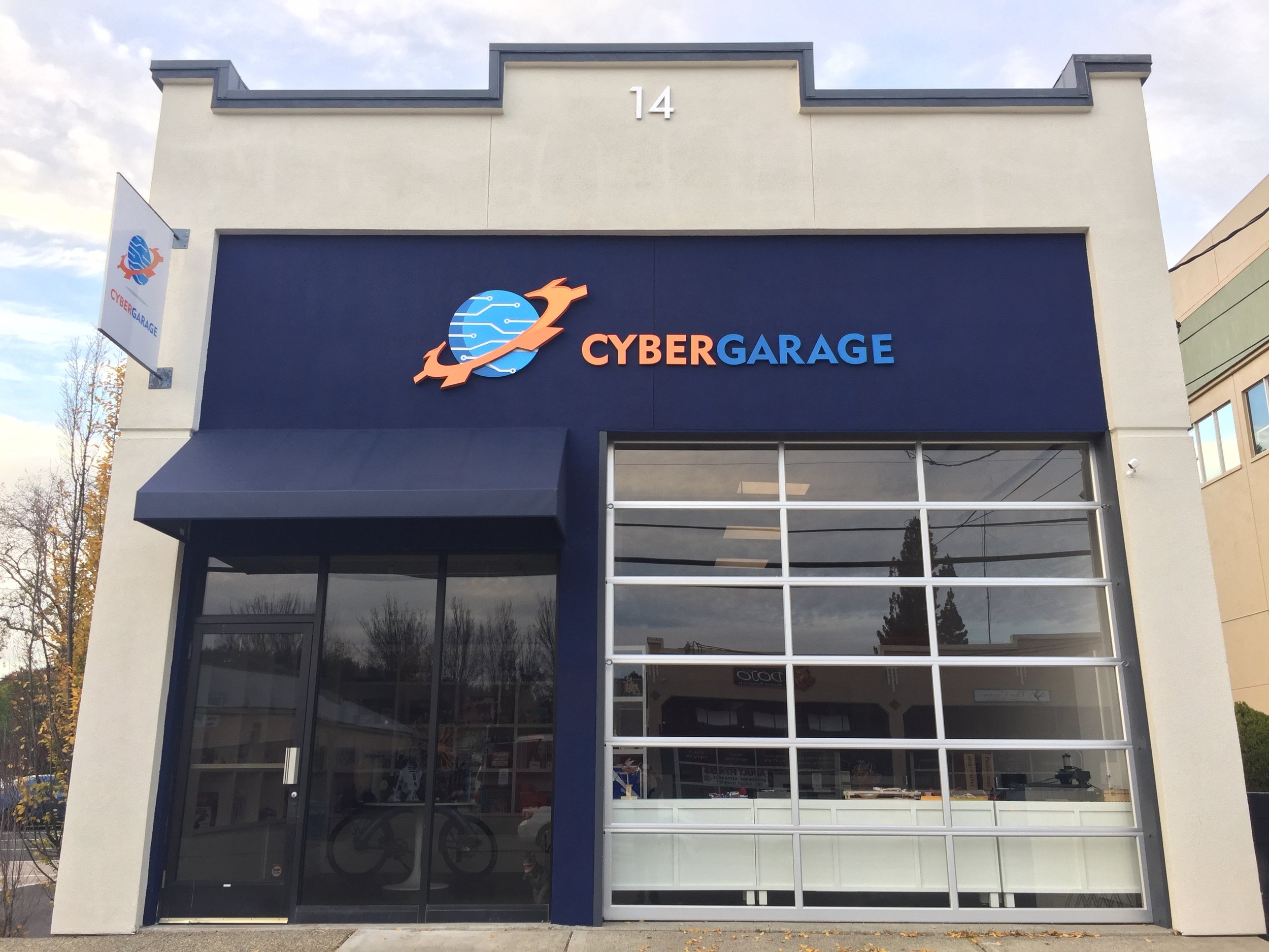 CyberGaragefront.jpg