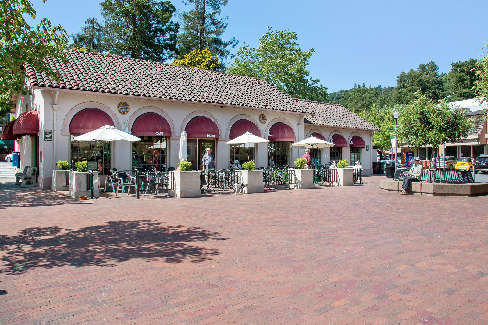 6TH ANNUAL VOLUNTEER DAY AT DEPOT PLAZA