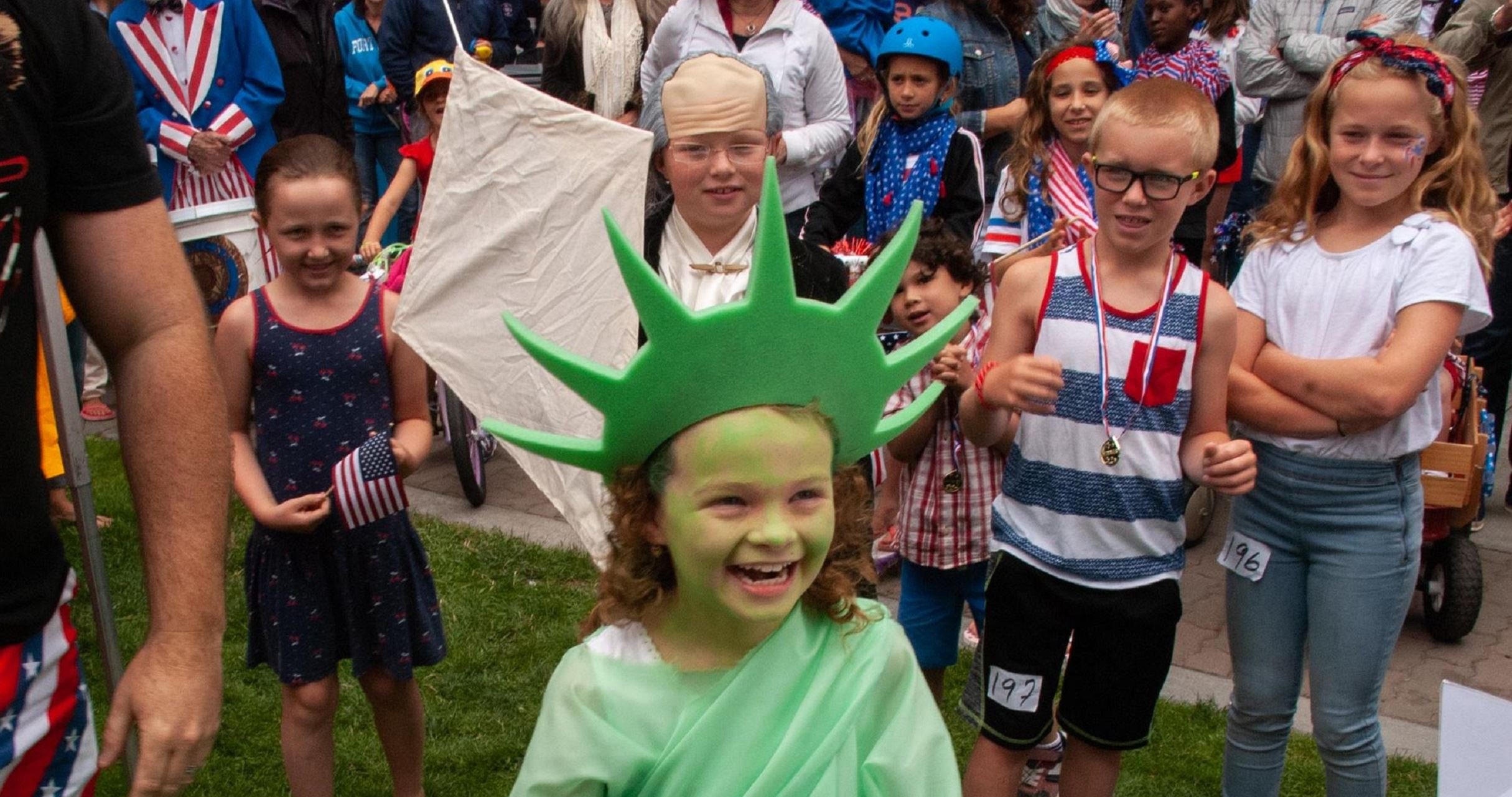 Healdsburg: Independence Day Parade & Fireworks