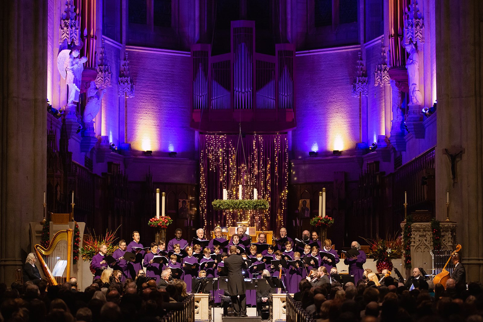 San Francisco: A Cathedral Christmas