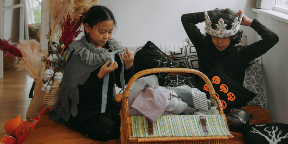 San Francisco: Sunday Swap, Halloween Costumes