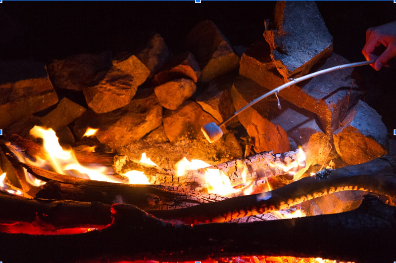 San Rafael: Campfire ghost stories