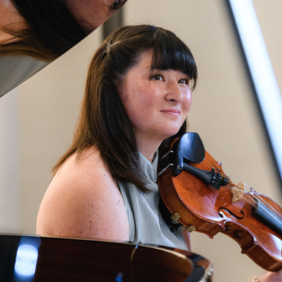 MusicTime in the Library Sienna Peck, violin