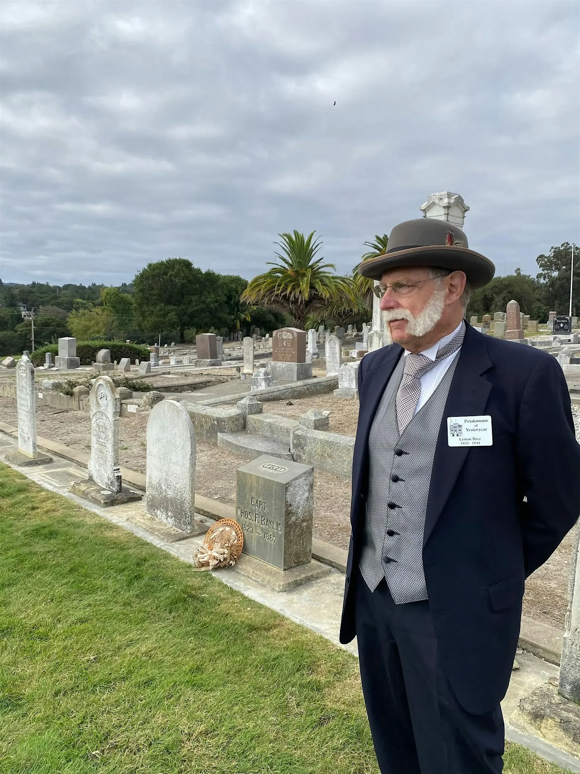 Petaluma Cemetery Tour