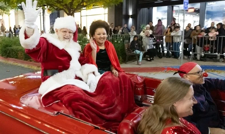 Walnut Creek: Parade of Lights &amp; Tree Lighting