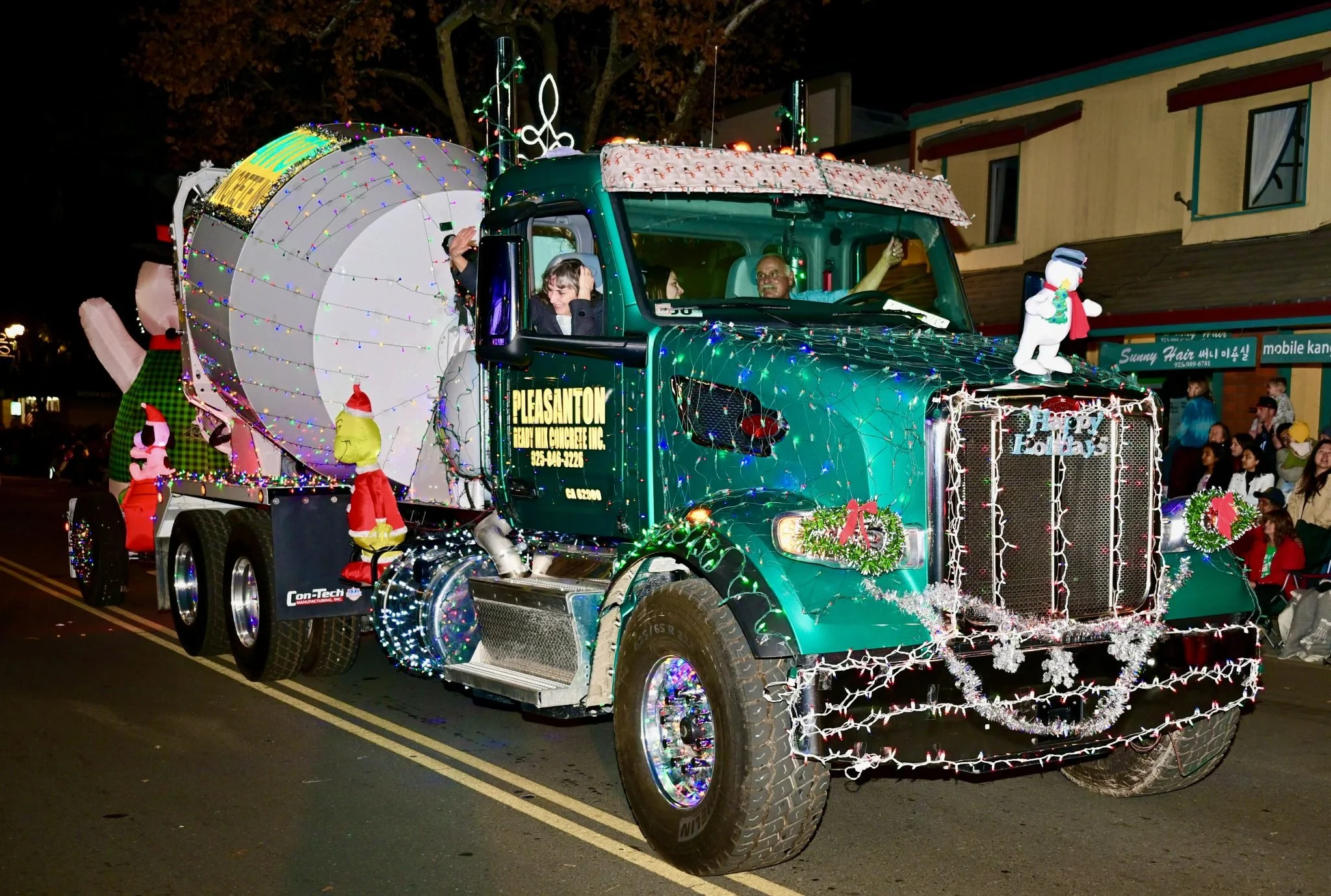 Pleasanton: Hometown Holiday Celebration 