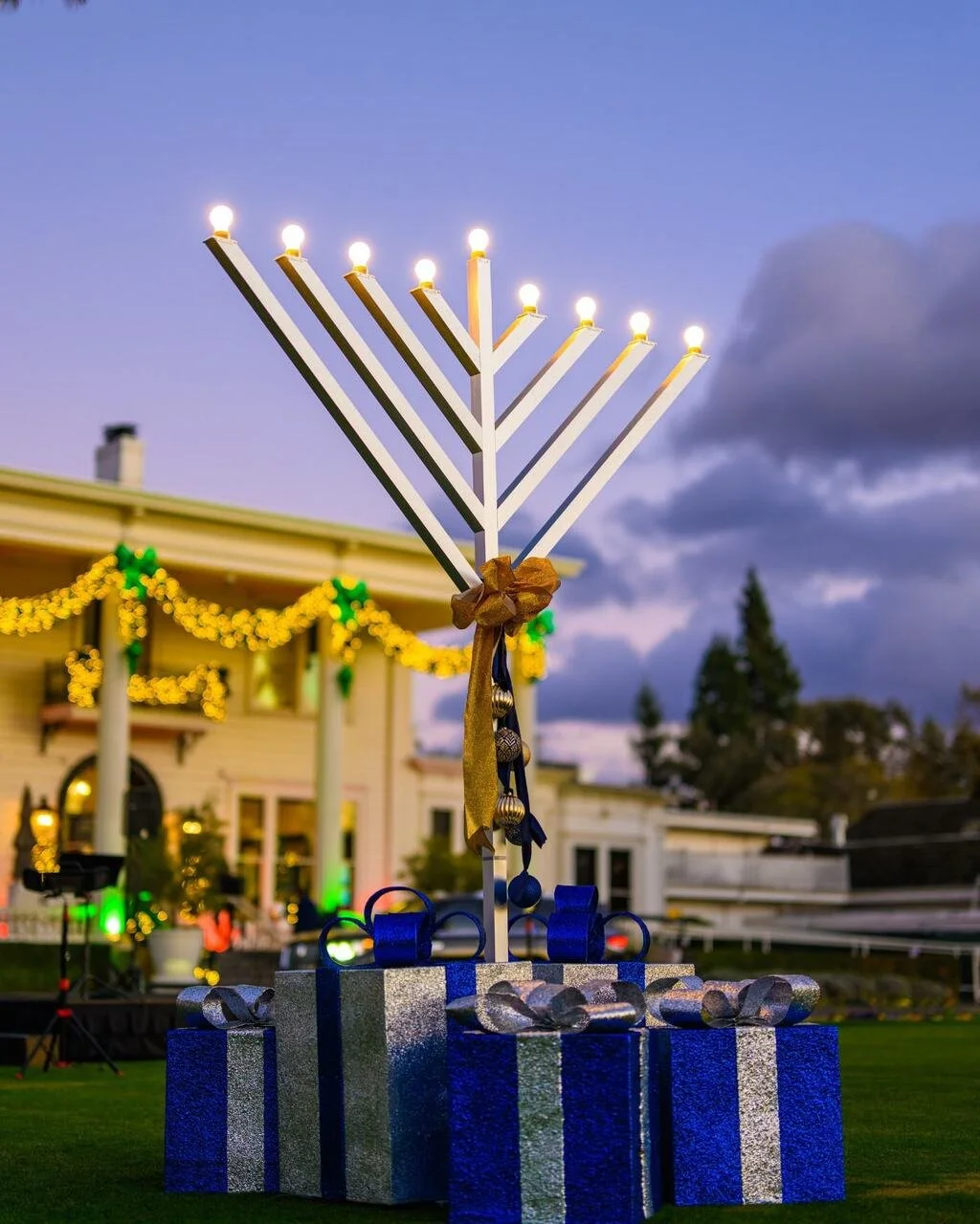 Napa: Hanukkah Buffet