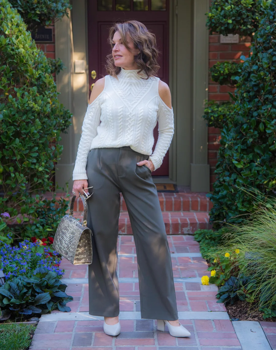 Aqua Sweater , Oak and Fort Pants and Shoes , Calfun Handbag (also seen here ), Jewelry Bar Earrings, Oliver Peoples Sunglasses. 