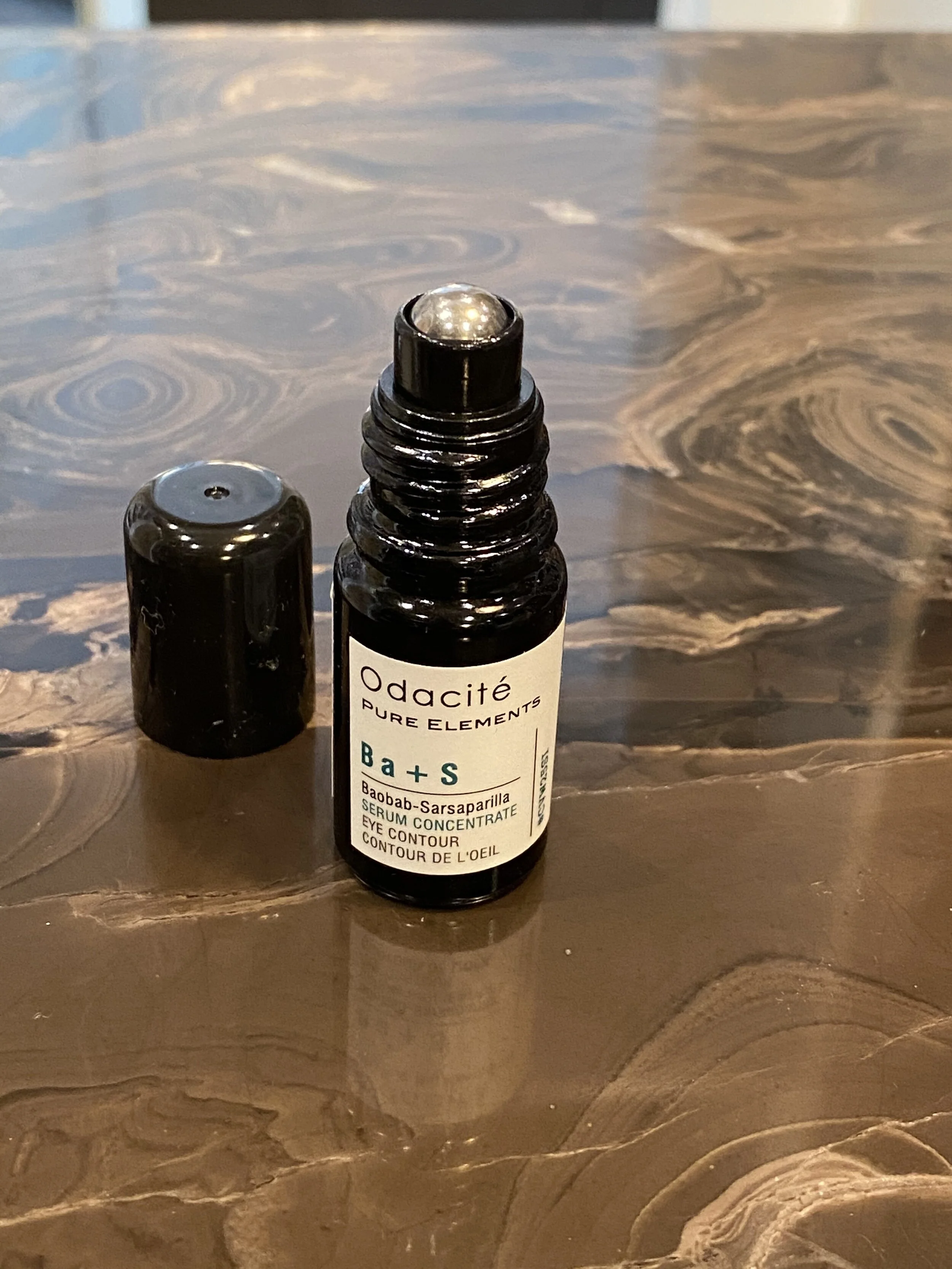 Odacité serum concentrate eye contour is one of the best serums I have tried in a long time. One of the reasons this product won me over is the cool (literally) silver ball applicator. You can feel its cooling effect from the very first second that …