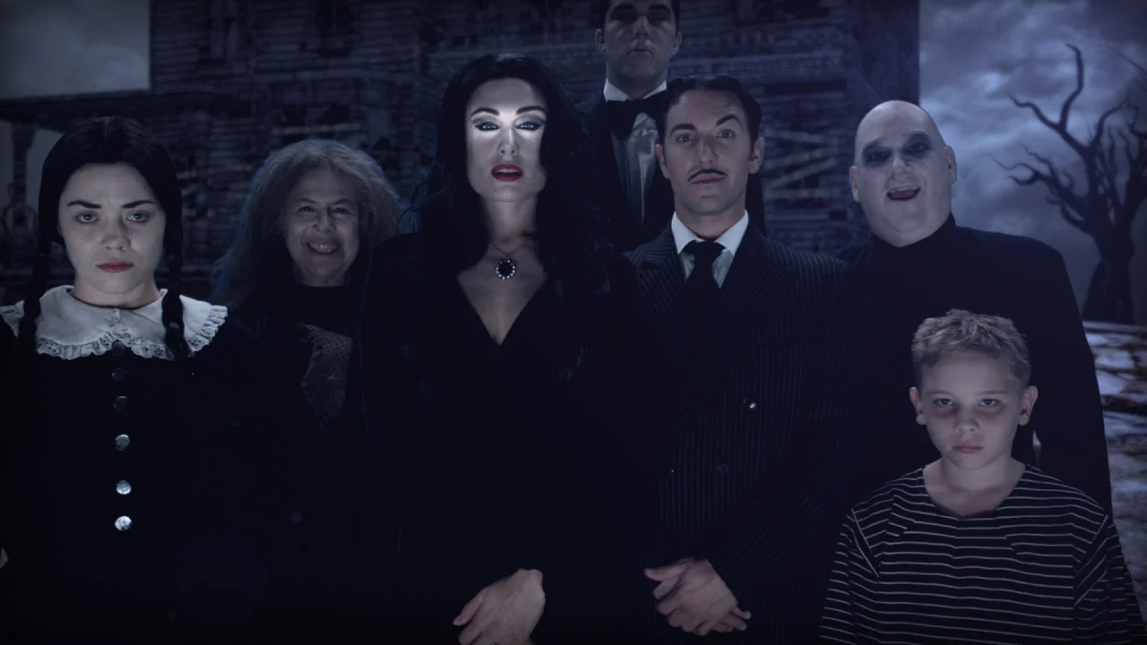 IT_Addam's_Family.jpg