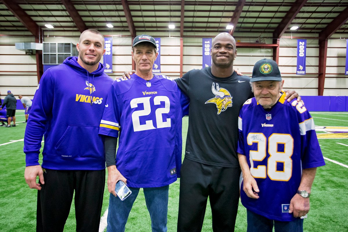 Tim also got his jersey signed by #22 Safety, Harrison Smith.