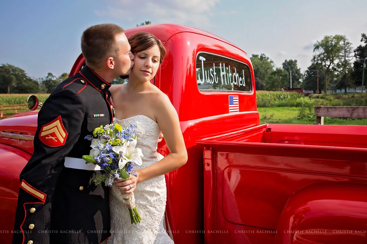 Military-Wedding-Marine (2).jpg