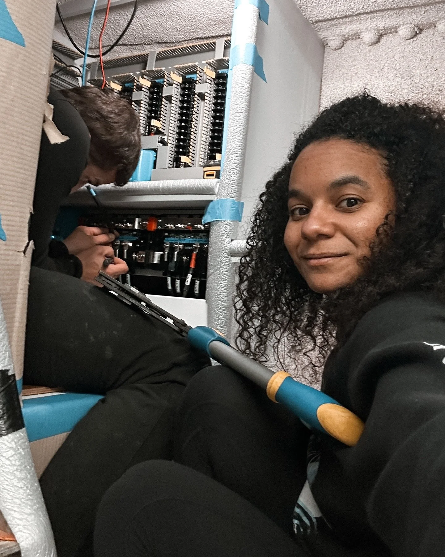 ⚡️Working on the electrical side of this refit, and watching Dan carefully and delicately extract wires and making sure he doesn&rsquo;t drop any nuts or washers in the process,  I just can&rsquo;t stop thinking of that &ldquo;Operation &rdquo; game 