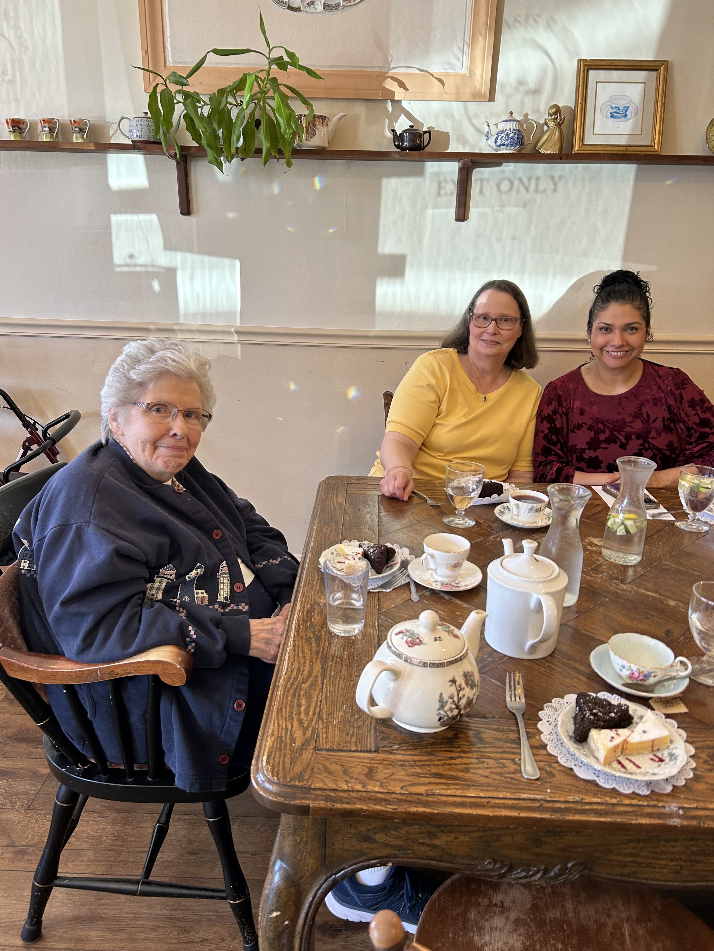 Caorl F Shirley ans Vilena Open Door Tea 2025.jpg
