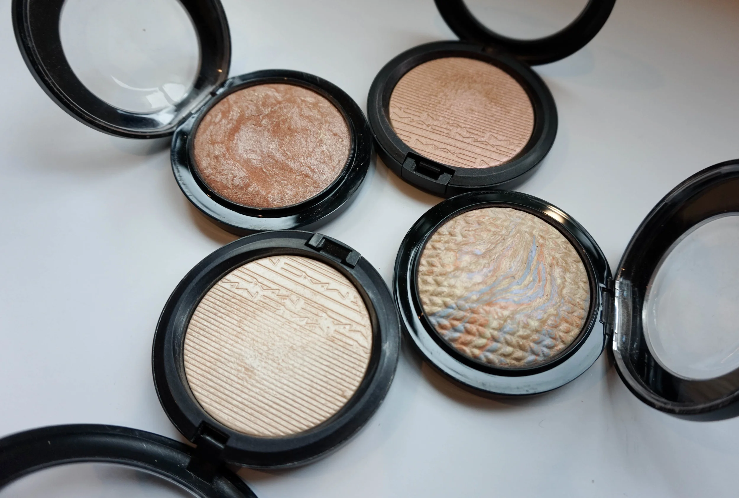 | MAC Extra Dimension Mineralize Skinfinish Highlighter — EVE Makeup Queenstown