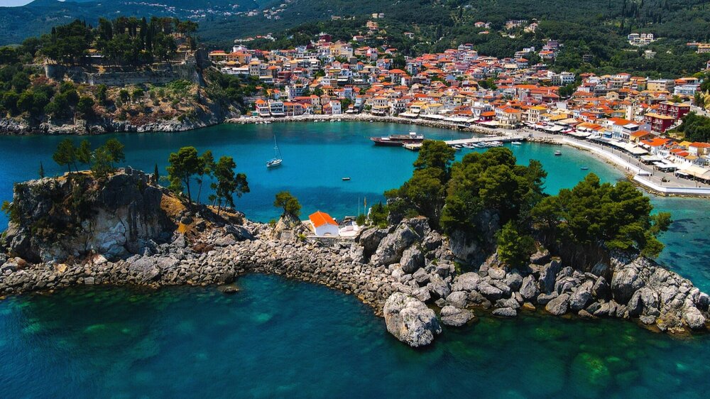 Aerial view of Parga (Shutterstock)