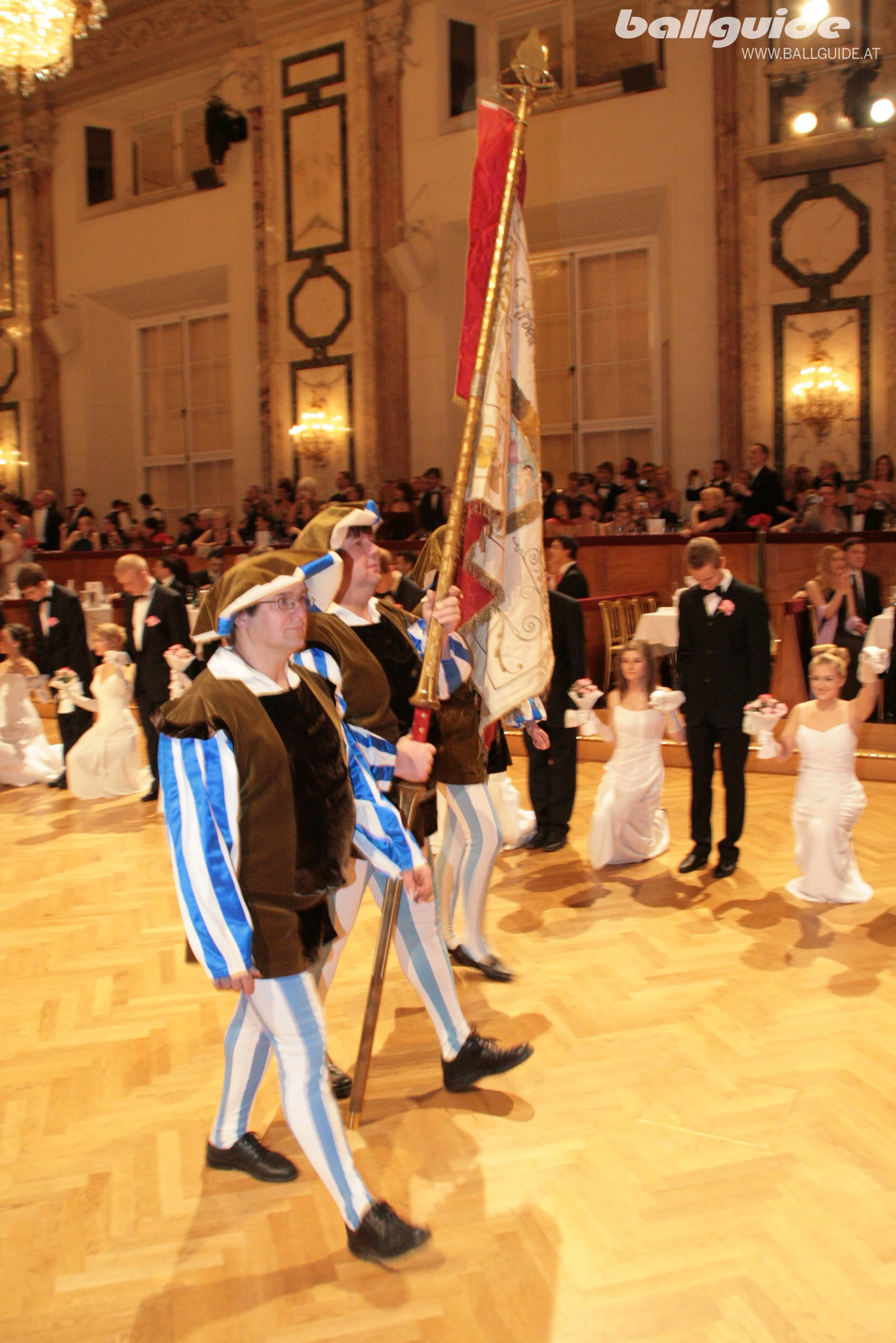 ZBBx2011xBALLGUIDEx141.jpg