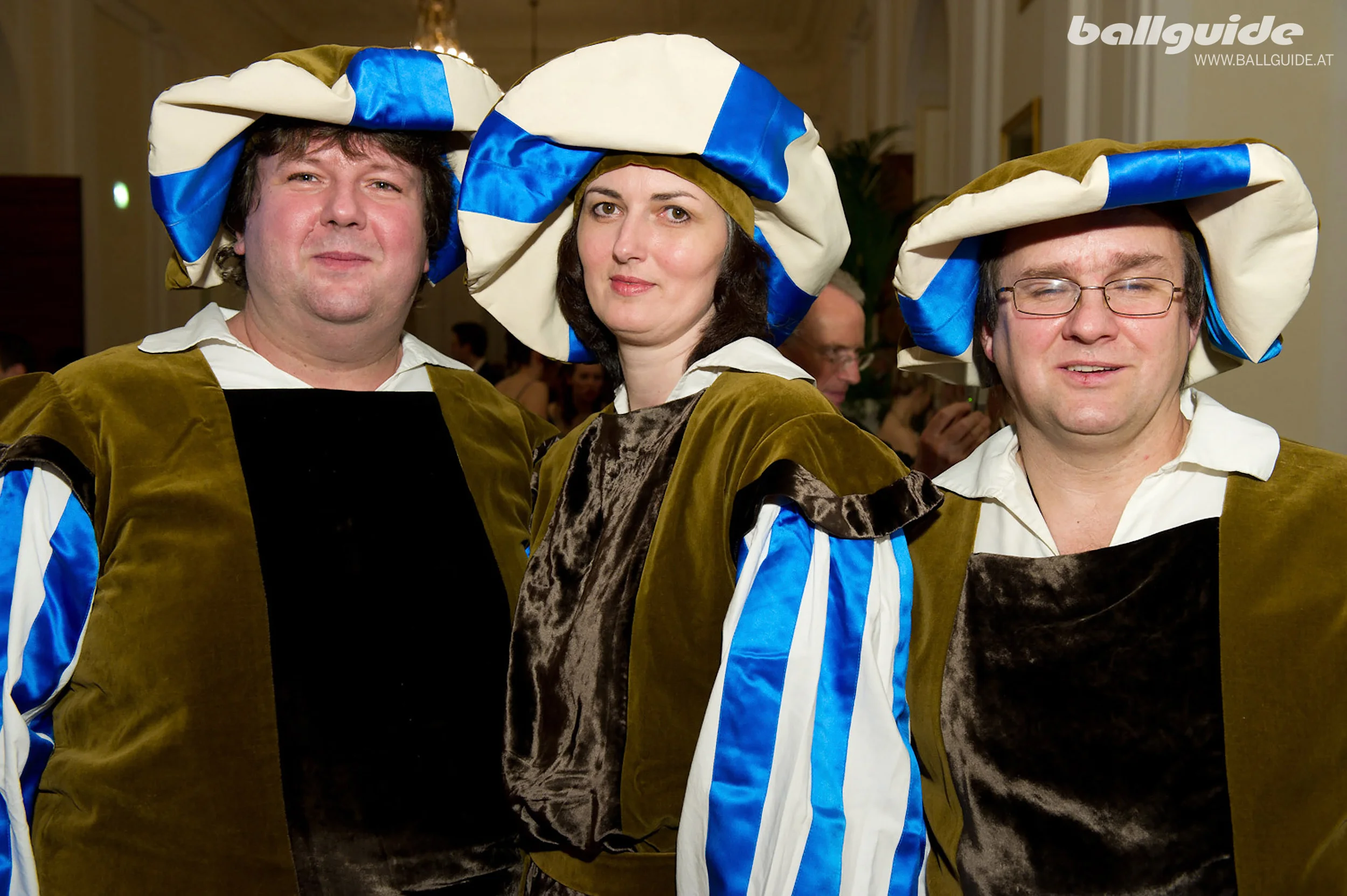 ZBBx2011xBALLGUIDEx037.jpg