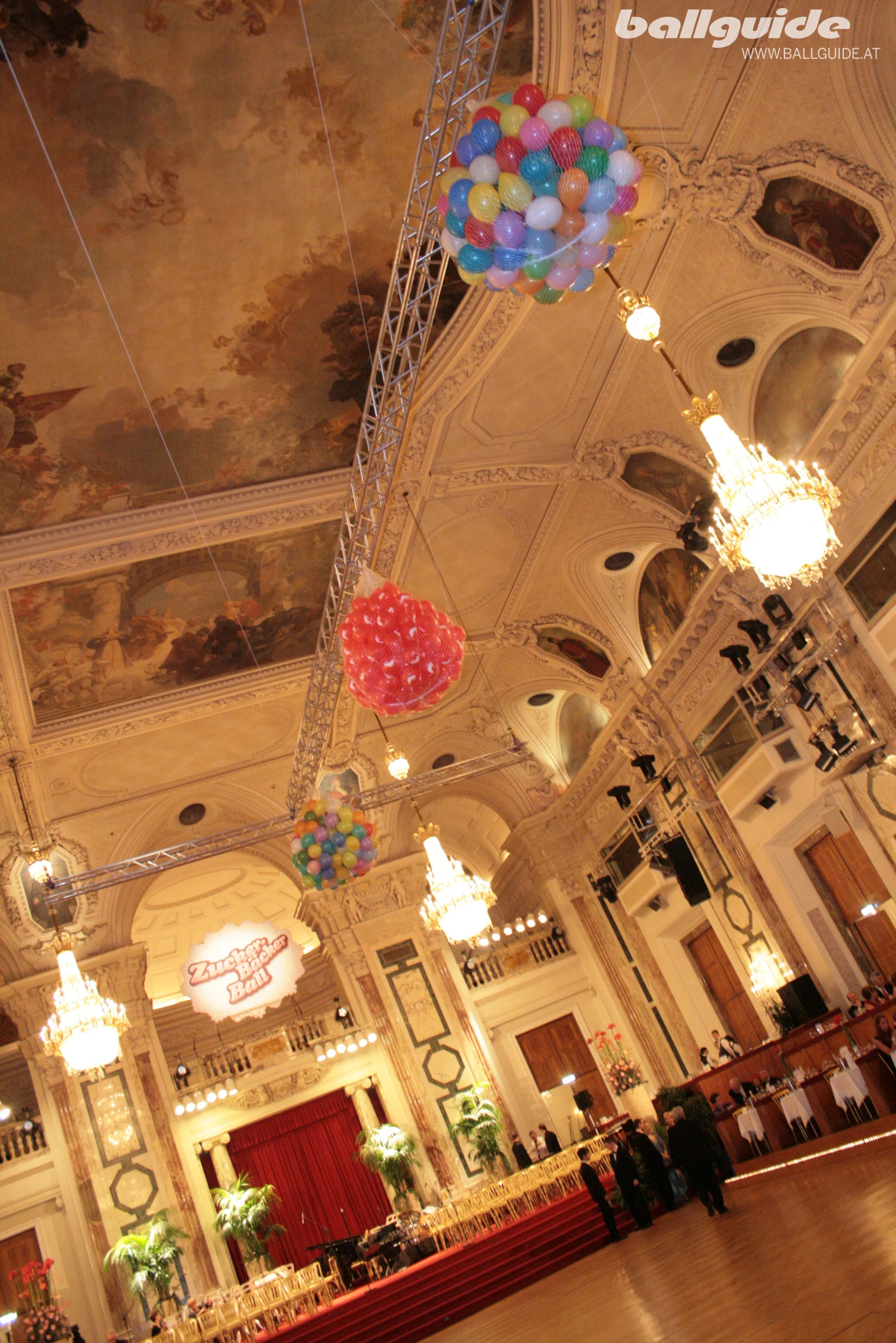 ZBBx2011xBALLGUIDEx100.jpg