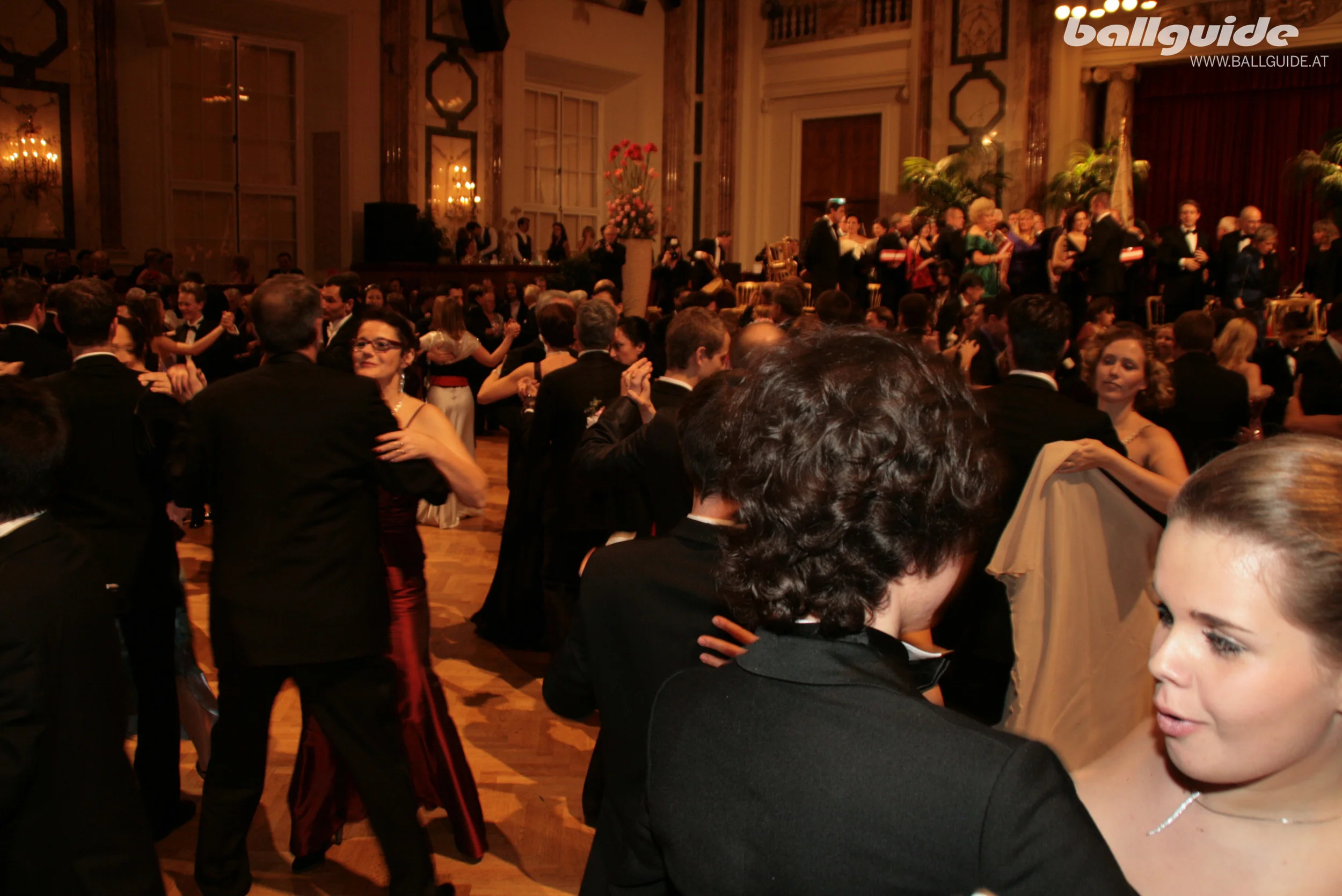 ZBBx2011xBALLGUIDEx276.jpg