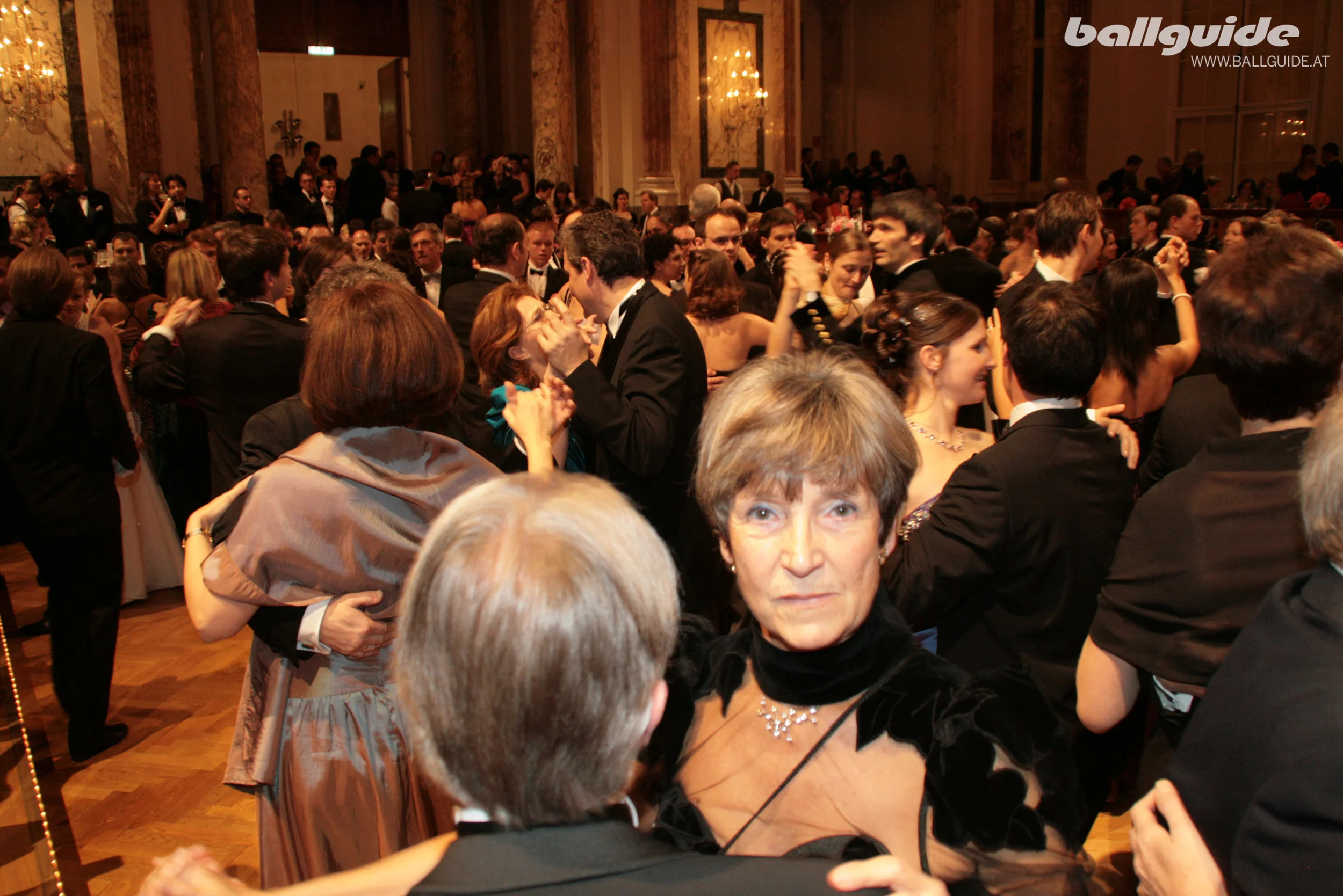 ZBBx2011xBALLGUIDEx283.jpg