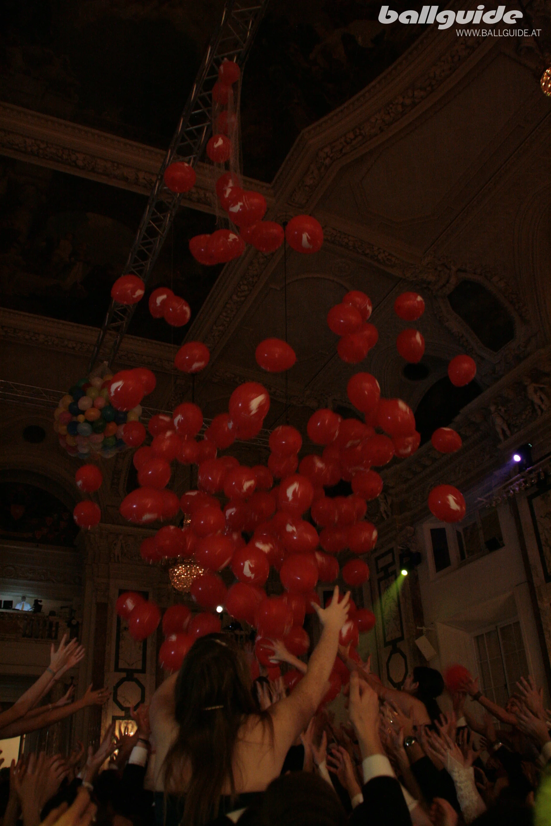 ZBBx2011xBALLGUIDEx377.jpg