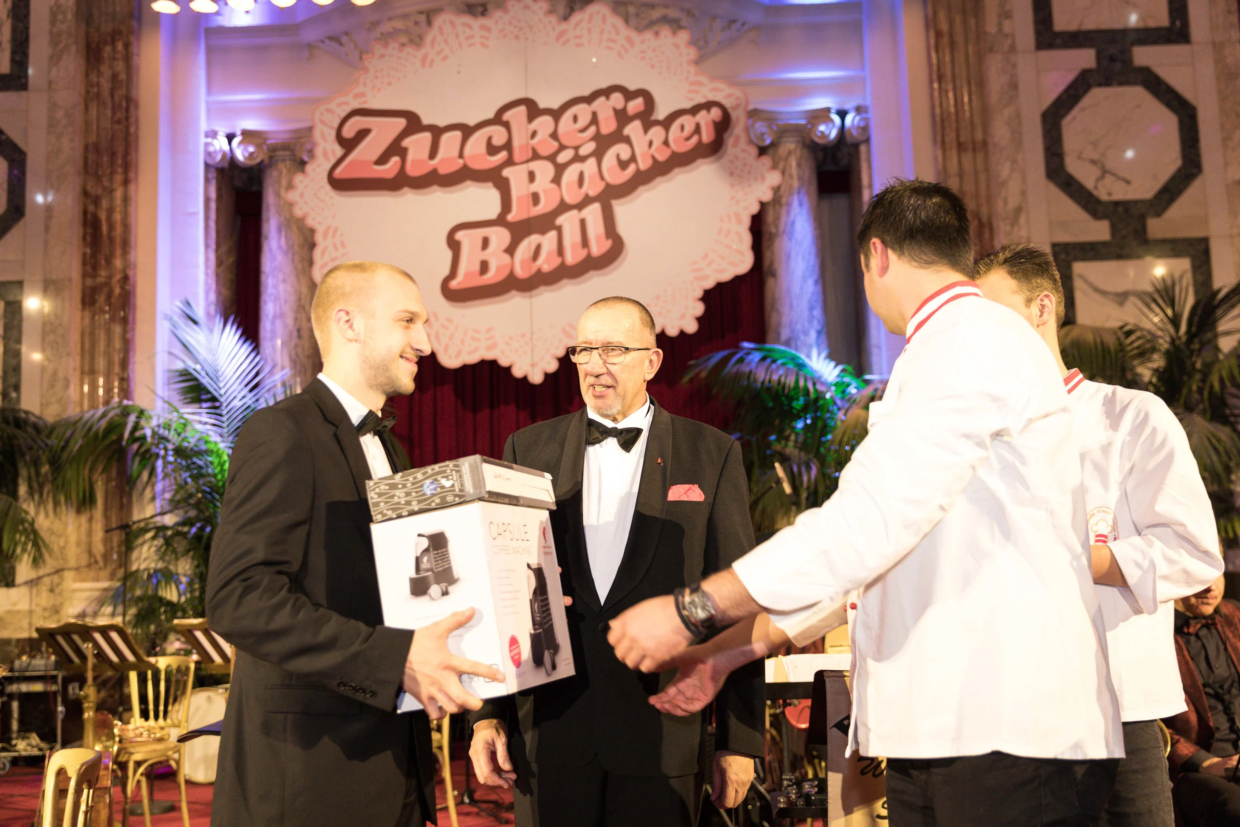 ZUCKER-18xMITxCHMUHx024.jpg