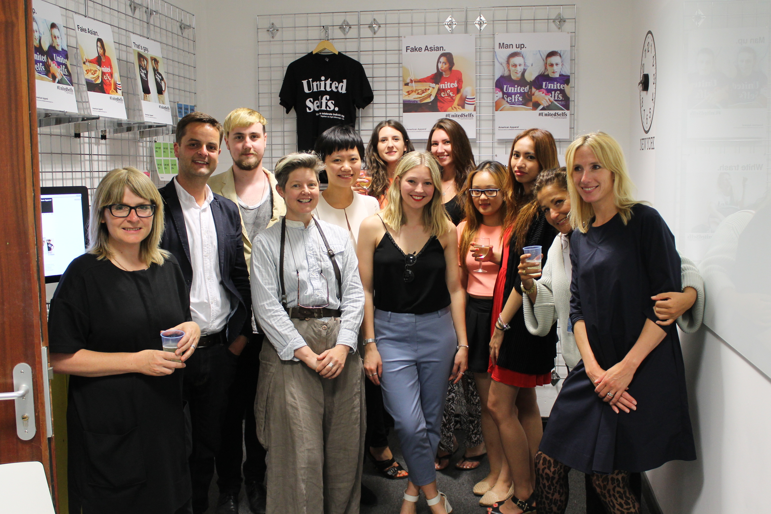 Group shot : students with the teaching team from Fashion Marketing / Management 