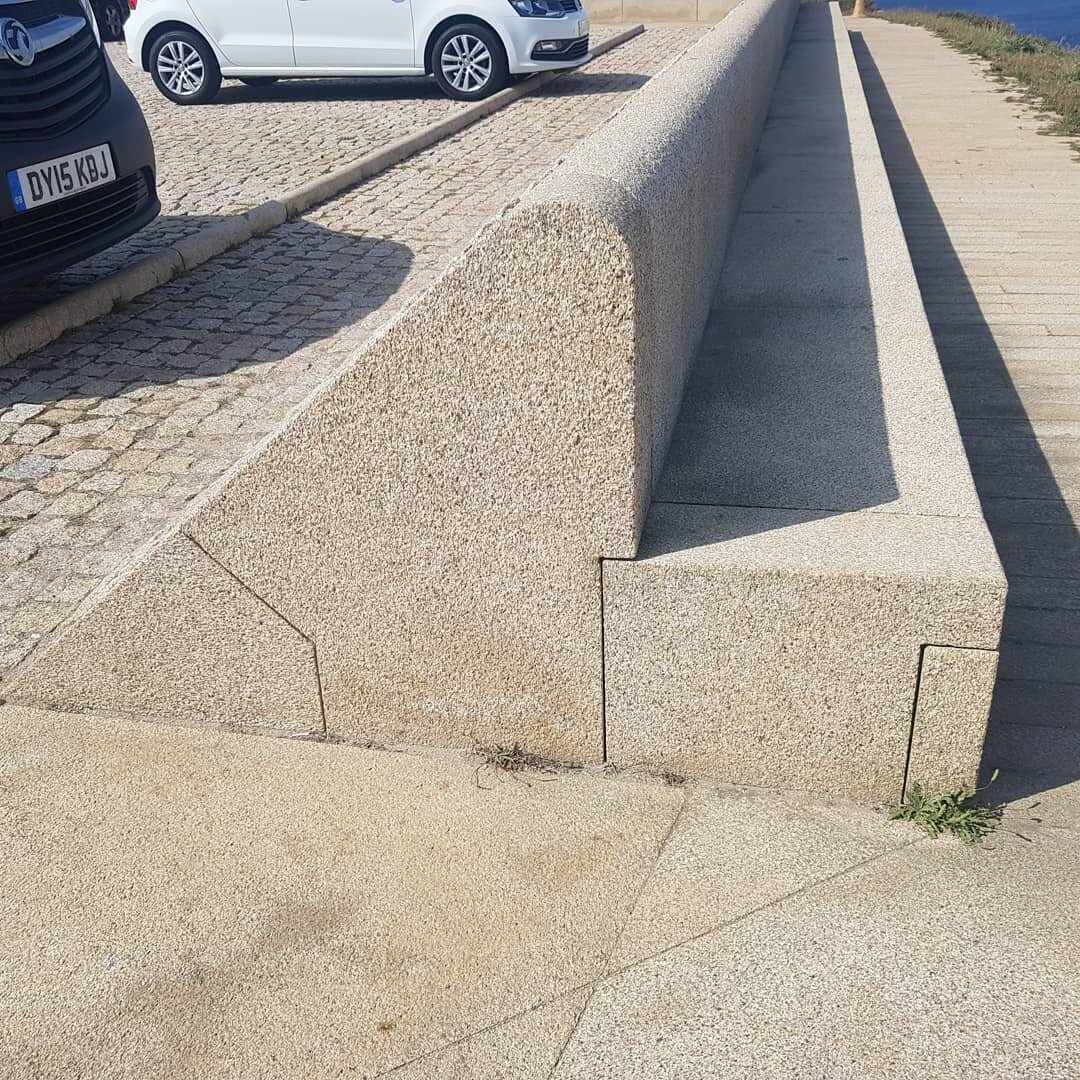 Holiday snaps!
A lovely design for a stone seat and walkway separating a parking area and the cliff top with views out across the Atlantic from one of the many lighthouses along the coast. Made from locally sourced Galician granite 
_
#faro #lighthou